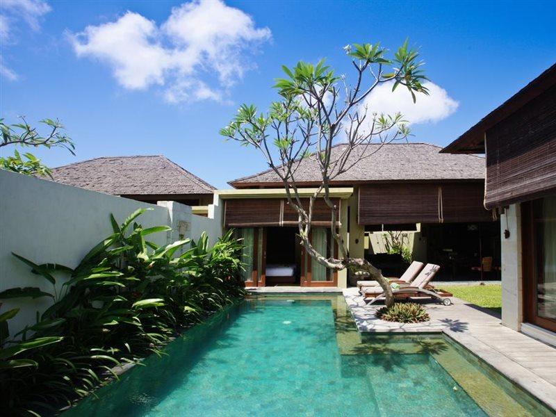 Pradha Villas Seminyak Exterior photo