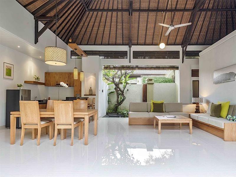 Pradha Villas Seminyak Exterior photo