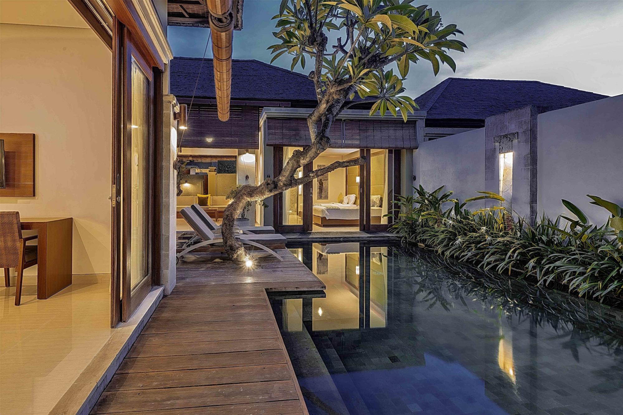 Pradha Villas Seminyak Exterior photo