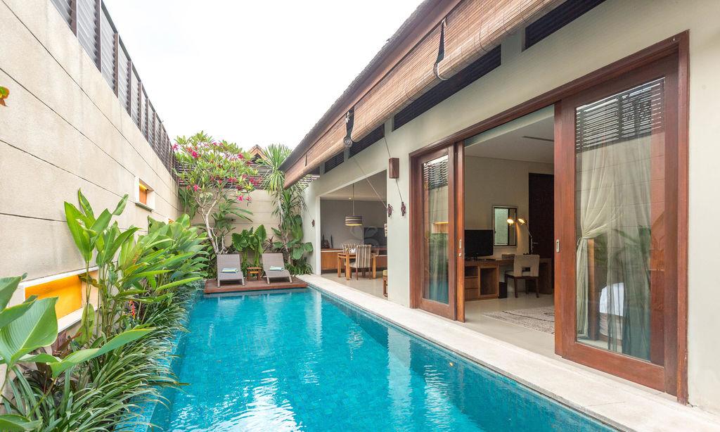 Pradha Villas Seminyak Exterior photo