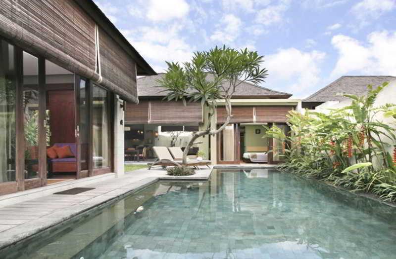 Pradha Villas Seminyak Exterior photo