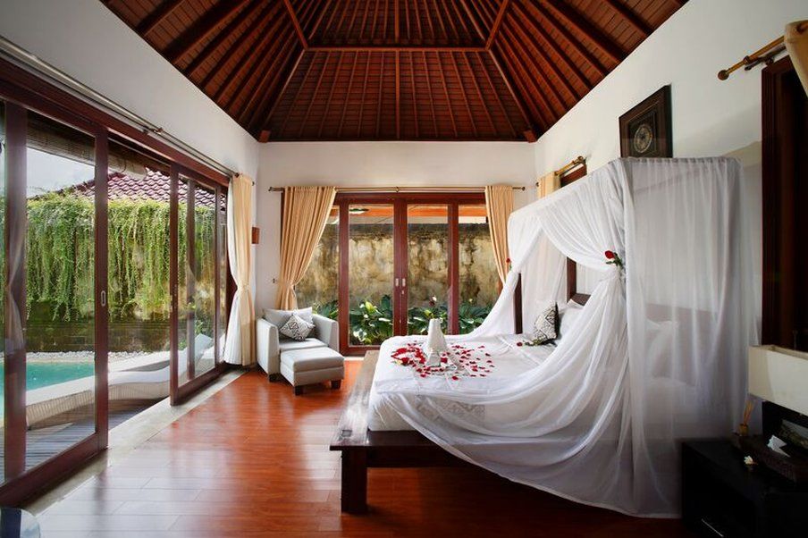 Pradha Villas Seminyak Exterior photo